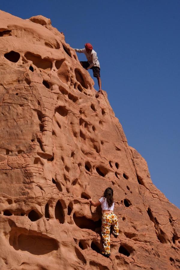 Wadi Rum Fig Tree Camp Exterior photo